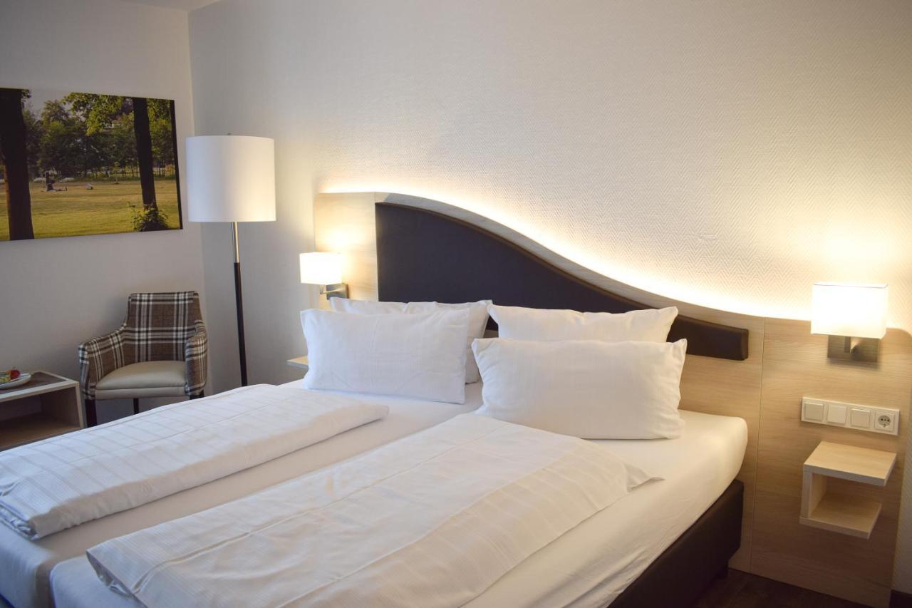 Akzent Hotel Jonathan Lippstadt Bagian luar foto