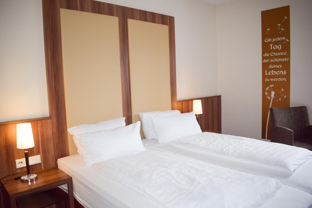 Akzent Hotel Jonathan Lippstadt Bagian luar foto