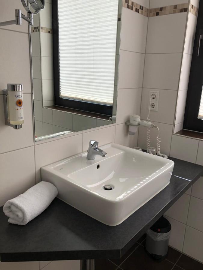 Akzent Hotel Jonathan Lippstadt Bagian luar foto