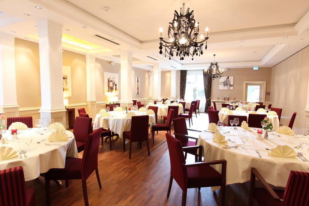 Akzent Hotel Jonathan Lippstadt Bagian luar foto