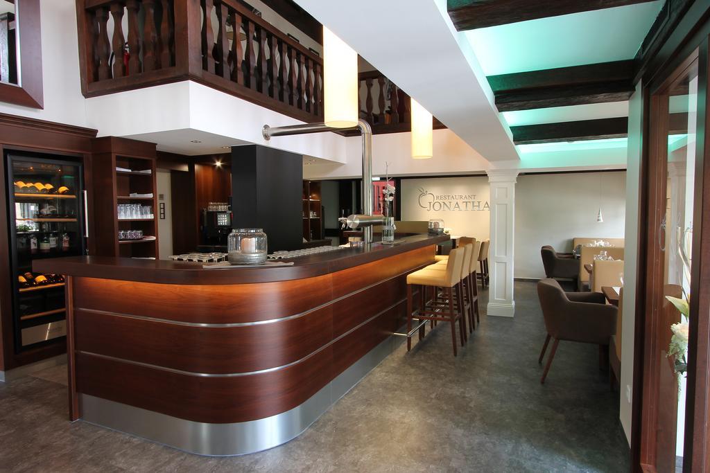 Akzent Hotel Jonathan Lippstadt Bagian luar foto