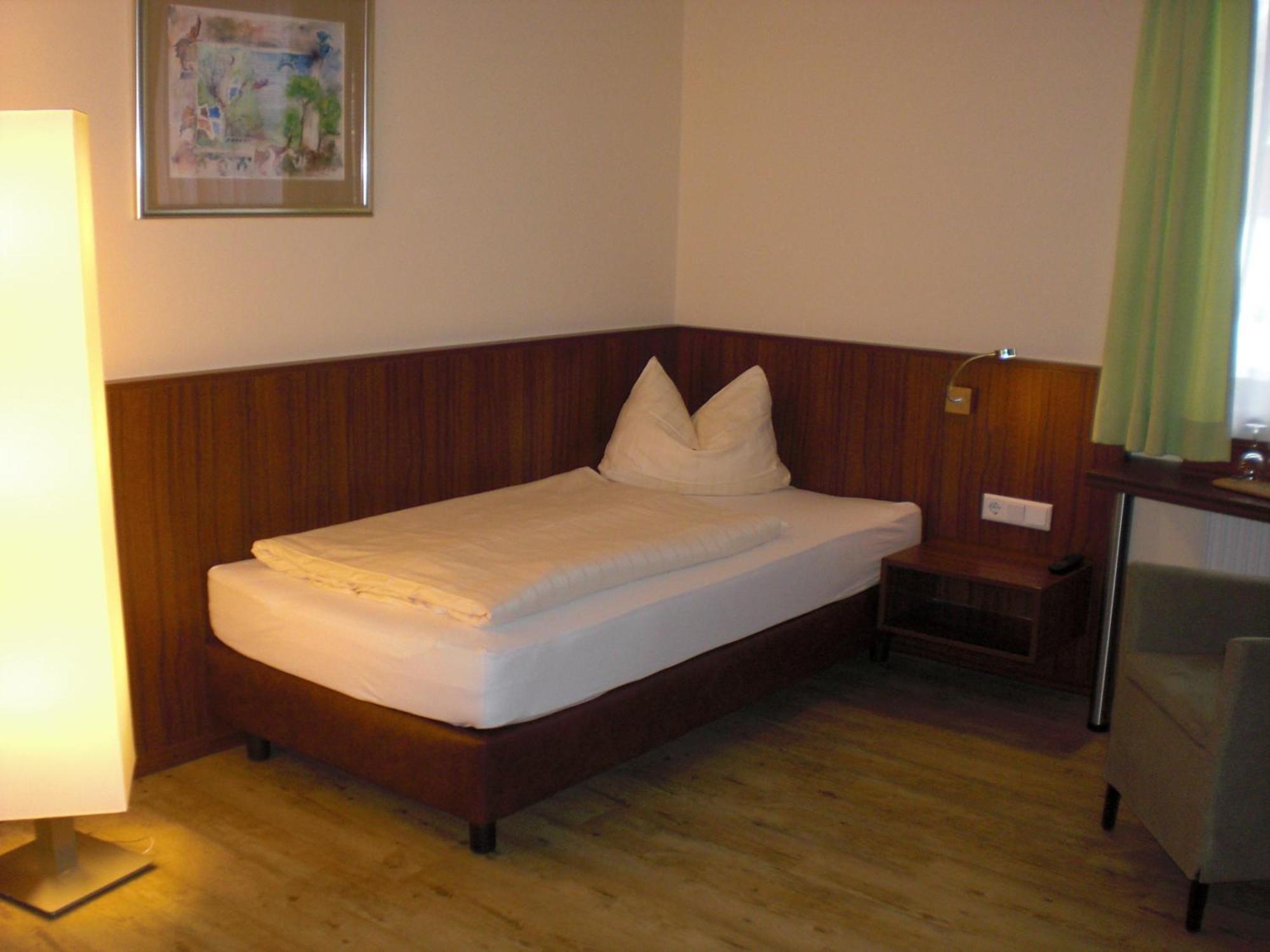 Akzent Hotel Jonathan Lippstadt Bagian luar foto